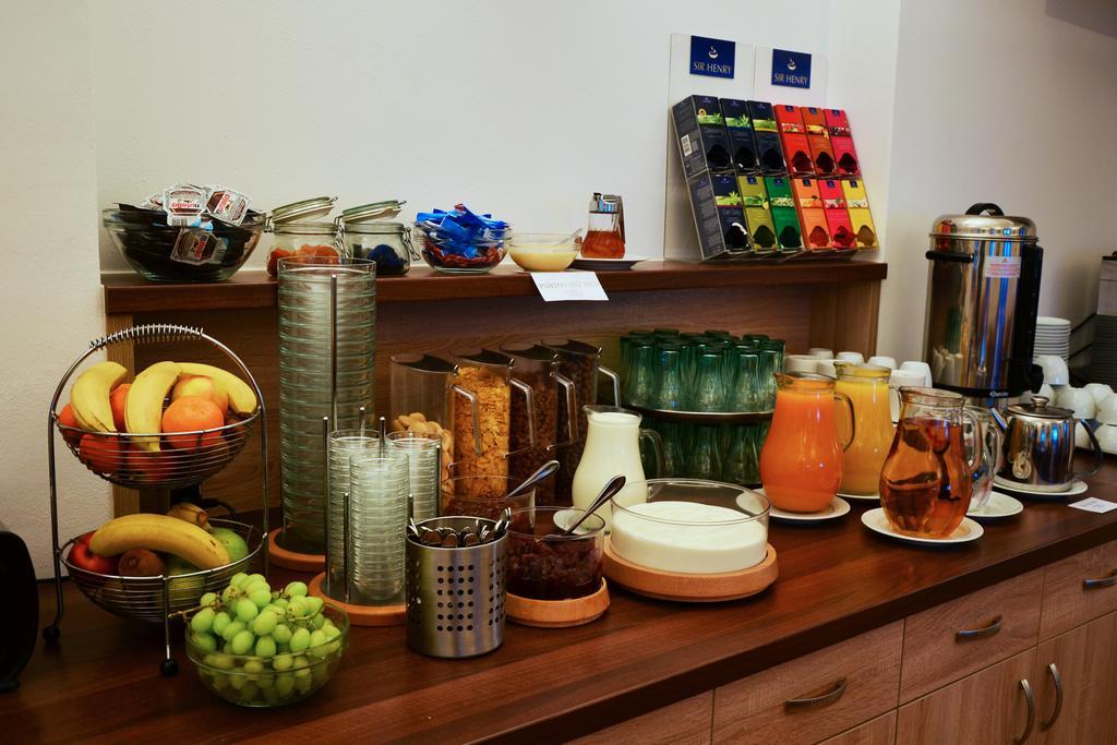 Hotel Admiral ลิปโนนัดเวิลตาวู ภายนอก รูปภาพ